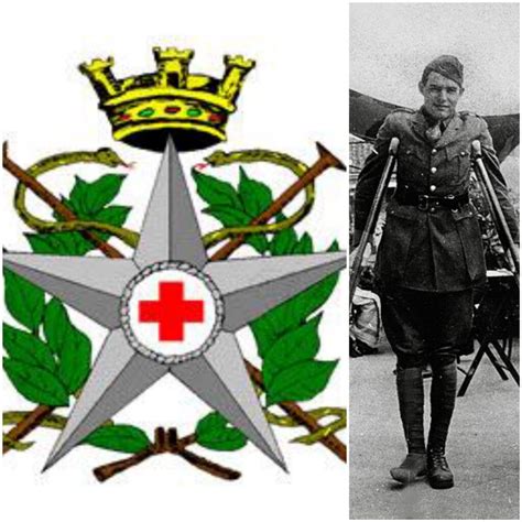 Illustrazione storica di un'aula scolastica italiana dei primi del '900 con crocifisso e ritratto del Re