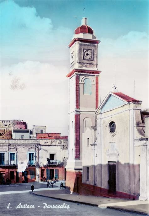 Ricostruzione grafica dell'impianto originario a croce greca della basilica di Sant'Antioco