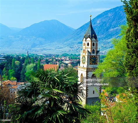 Foto esterna della Chiesa Parrocchiale di San Nicolò a Merano