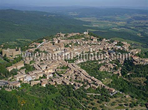 Veduta aerea di Montalcino e delle sue fortificazioni nel XVI secolo