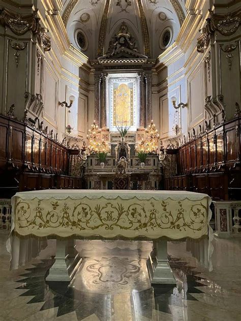 Schema della Colleggiata di Santa Maria Assunta con le sue trasformazioni nel tempo