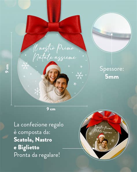 Foto di una stella di Natale in feltro personalizzata con una foto di famiglia