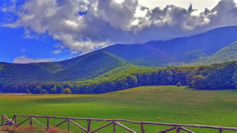 Veduta panoramica del Prato di Campoli nei Monti Ernici