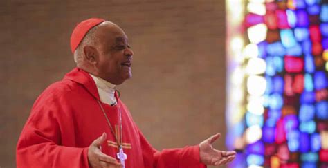 Foto del Cardinale Wilton Daniel Gregory durante una celebrazione