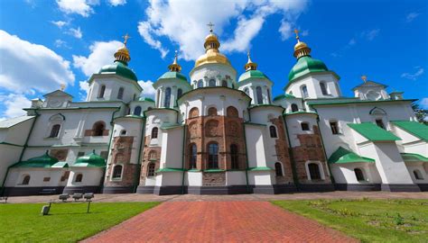 Foto dell'Arcivescovo Maggiore di Kiev o di una cattedrale greco-cattolica