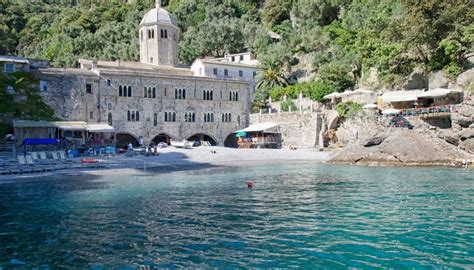 Foto panoramica dell'Hotel Miramar Abbazia con vista sulla baia e sul mare