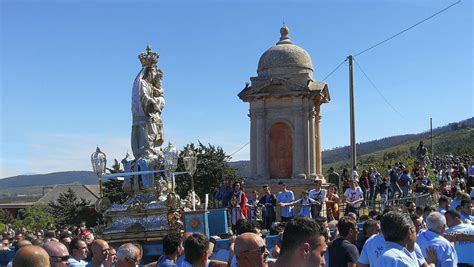 Foto della processione della Madonna di Gulfi durante la Domenica in Albis