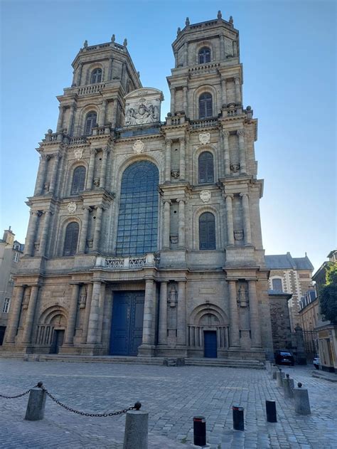 Cattedrale di Saint-Pierre di Rennes (vista esterna frontale)