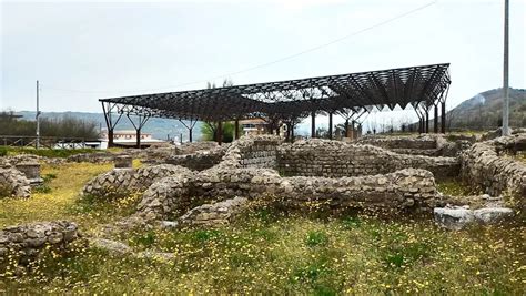 mappa archeologica dell'antica Abellinum e della collina della Civita