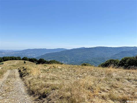 Panorama a 360° dalla vetta del Monte Giarolo, con vista sulla Pianura Padana e le Alpi