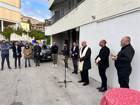 Foto della Chiesa Cristo Redentore di Recanati durante i lavori di ristrutturazione del tetto