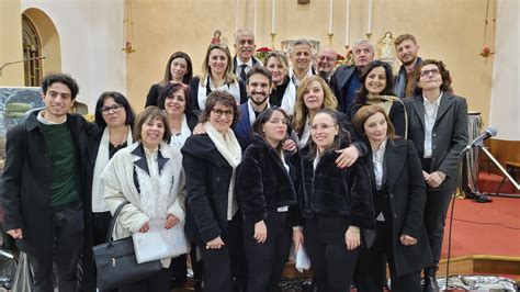 Coro della Parrocchia Sacro Cuore durante un'esibizione storica