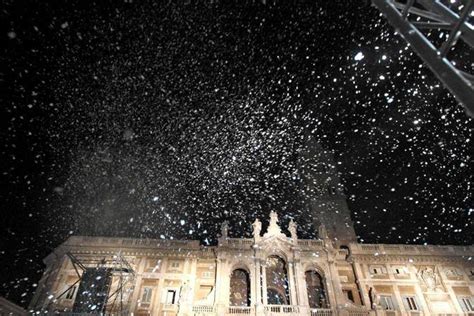 Illustrazione del miracolo della nevicata sul Colle Esquilino a Roma