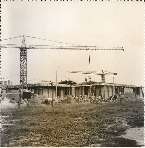 Foto storica di aziende edili italiane o del settore costruzioni anni '60-'70