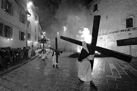 Rappresentazione artistica del rosario 