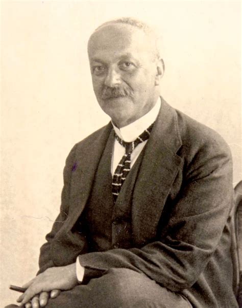 Ritratto fotografico di Italo Svevo