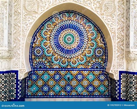 Moschea con elementi decorativi islamici
