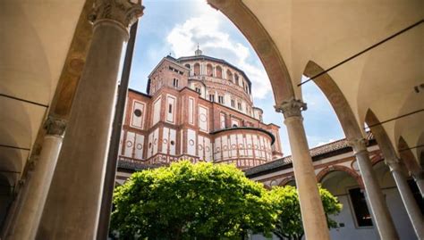 Interno dell'antico convento o chiostro di Santa Maria delle Grazie a Senigallia