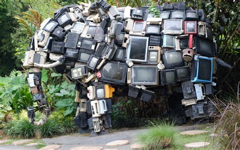 Schema che illustra l'architettura di React Native e il riutilizzo del codice tra iOS e Android