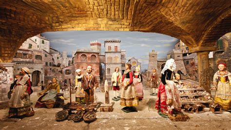Dettaglio del presepe genovese permanente del Santuario della Madonnetta con scene della Genova antica