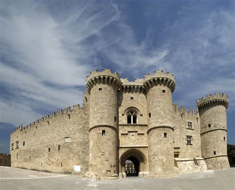 Mura medievali e castello dei Cavalieri a Lindos