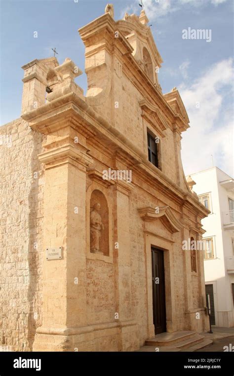 Foto esterna della Chiesa di Santa Maria Lauretana a Castellana di Pianella, Abruzzo