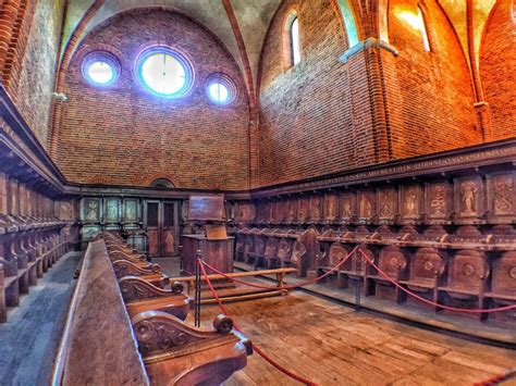 Dettaglio del coro ligneo rinascimentale dell'Abbazia di Morimondo