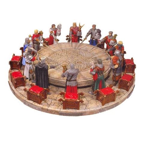 Tavola rotonda con ecclesiastici e vittime