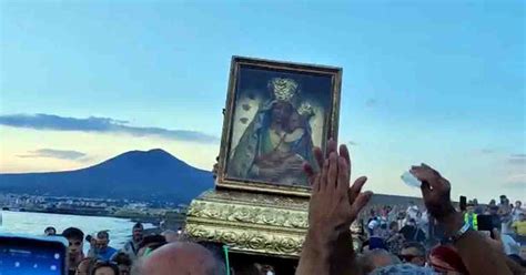 Foto storica o rievocazione dell'incoronazione della Madonna della Carità a Loreo