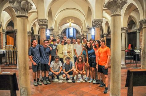 foto di giovani in attività pastorale