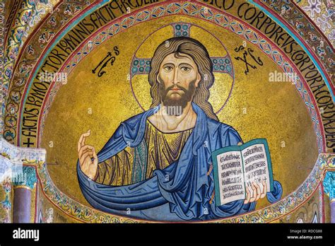mosaico di Gesù Cristo pantocratore nella Cattedrale di Cefalù