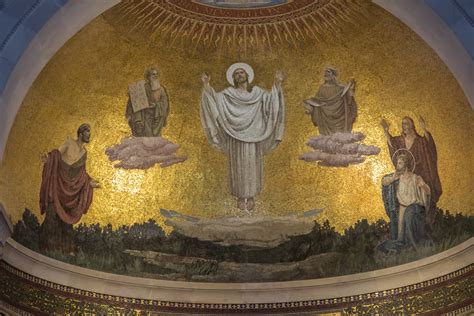 Mosaico nell'abside del santuario della Trasfigurazione, sul Monte Tabor, in Israele