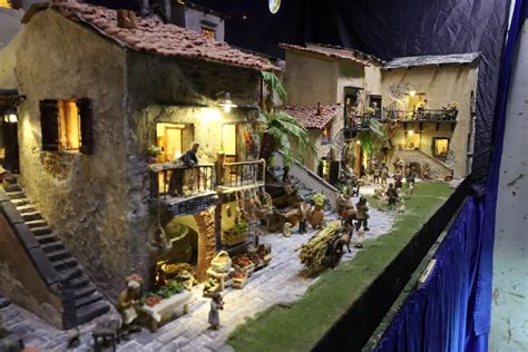 Infografica materiali per presepe artistico