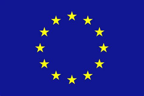 La bandiera europea con la corona di dodici stelle