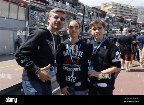 Max Biaggi con i suoi due figli, Ines Angelica e Leon Alexandre