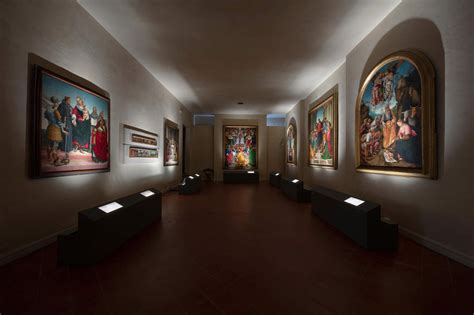 Foto esterna del Museo Diocesano di Cortona, con vista sulla vallata