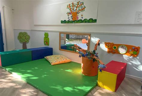 Bambini in attività ludico-educative nella Sezione Primavera