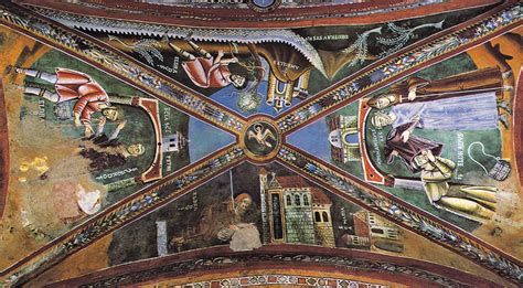 Interno dell'Abbazia di Novalesa con affreschi medievali