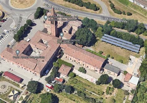 Immagine aerea del complesso conventuale settecentesco di Caselle con sovrapposizione della pianta storica