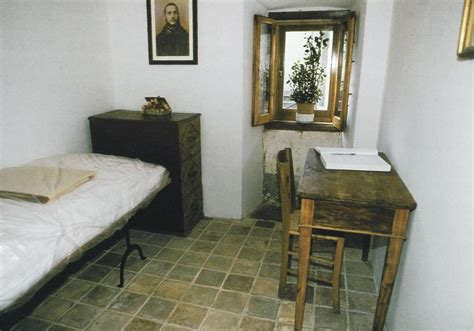 La finestra nella cella di Padre Pio