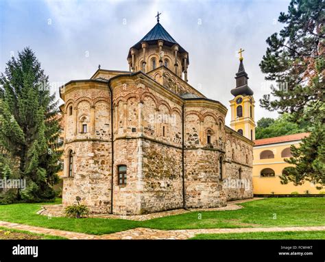 Foto di una chiesa ortodossa rurale o di un monastero in Romania