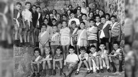 Foto storica di un gruppo di bambini dell'Azione Cattolica