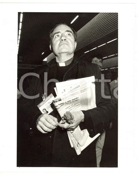 Foto ritratto di Don Gianni Guzzetti