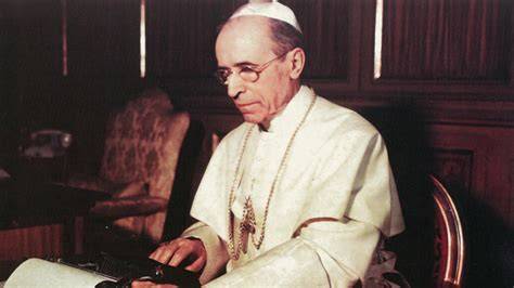 Pio XII in udienza con poeti e intellettuali