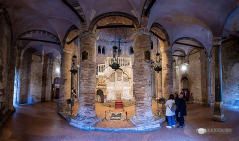 Interno della Chiesa di Santo Stefano con il