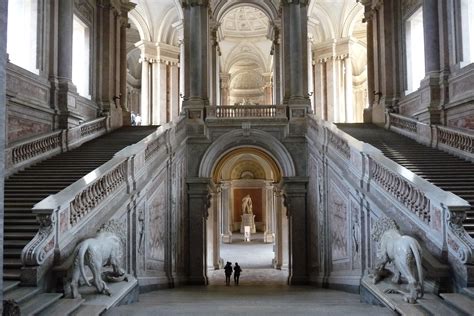 Dettaglio fotografico dello Scalone d'Onore della Reggia di Caserta