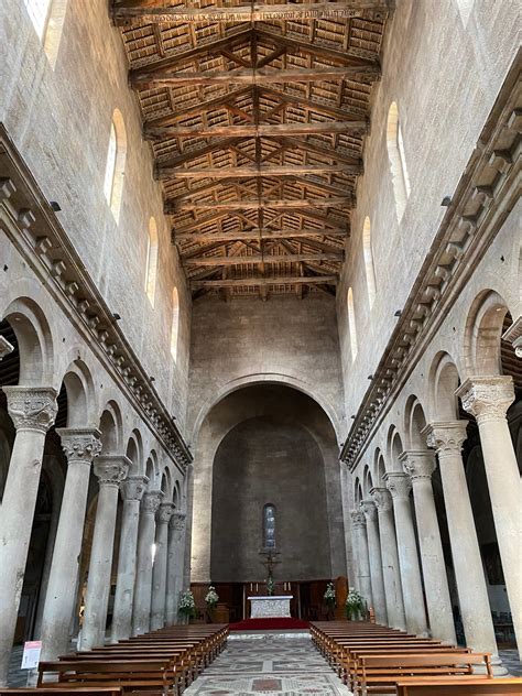 Ricostruzione della Cattedrale di San Lorenzo a Viterbo nei secoli XII-XIII