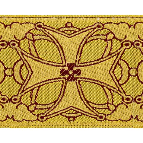 Paramenti liturgici con ricami mariani