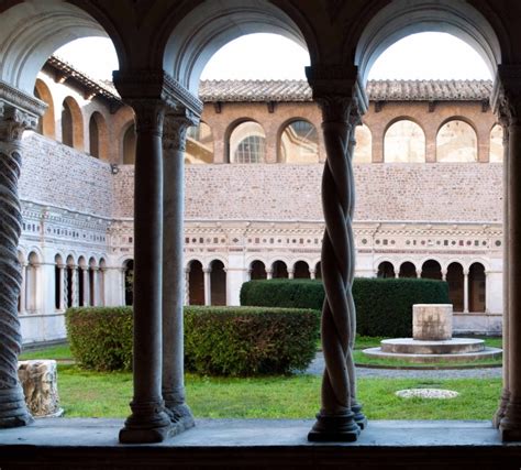 Dettaglio del Chiostro Lateranense, stile cosmatesco