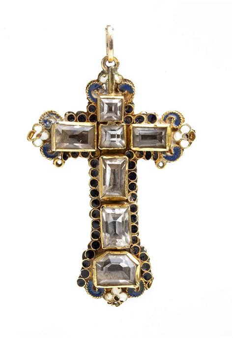Esempio di croce bizantina in oro e smalti cloisonné, risalente all'XI secolo